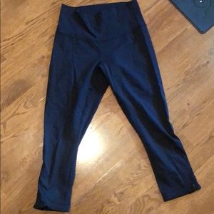 Lulu leggings Size 6